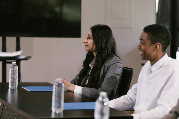 Comment la Diplomatie d'Entreprise Façonne et Renforce Votre Image de Marque