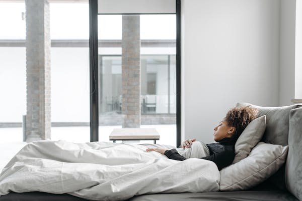 Arrêt maladie abusif : comment agir avec légalité et efficacité